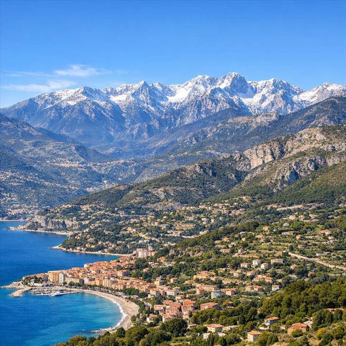 Superficie des Alpes-Maritimes : étendue, relief et organisation géographique